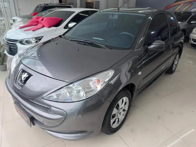 Peugeot 207 XR 1.4 Flex 8V 3P 2012