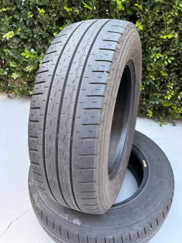 Pneu Pirelli 215/65R16 Carrier de Carga 