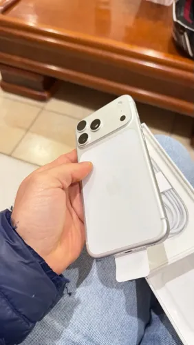 iPhone 17 pro max 256 caixa impecável