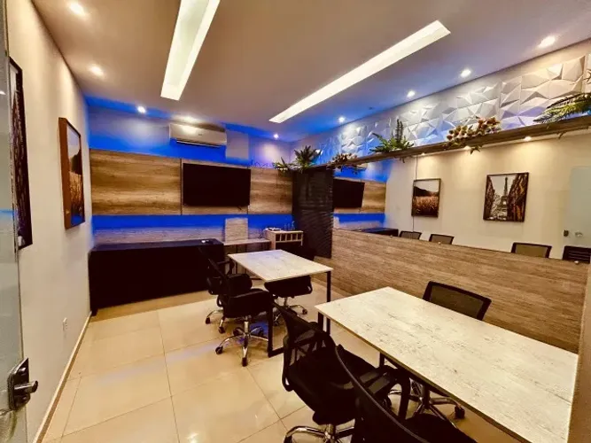Alugo Linda Sala Comercial no Umarizal Mobiliada