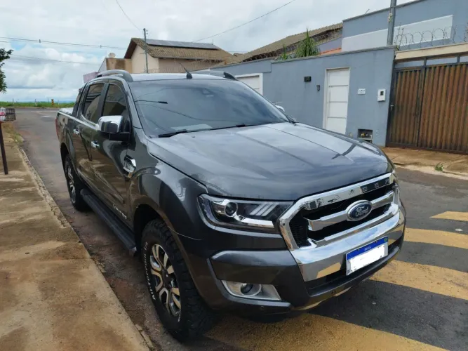 Ford Ranger Limited 3.2 20V 4X4 CD Aut. Dies. 2017