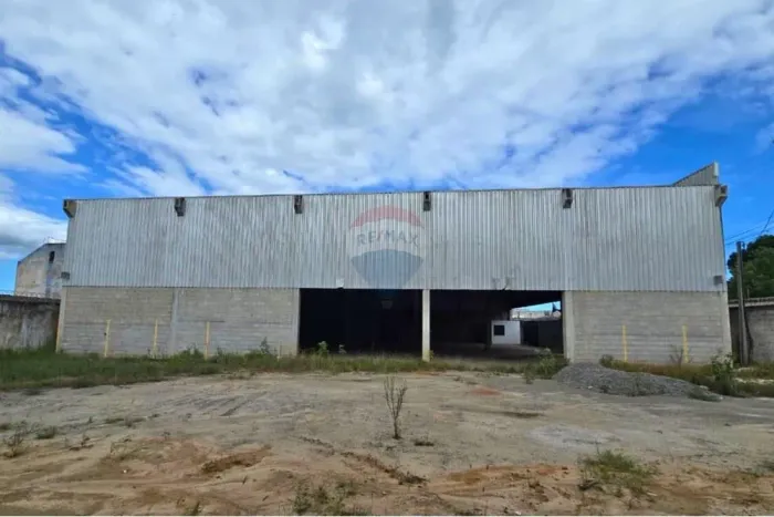 Galpão com 900m² no bairro Ipiranga