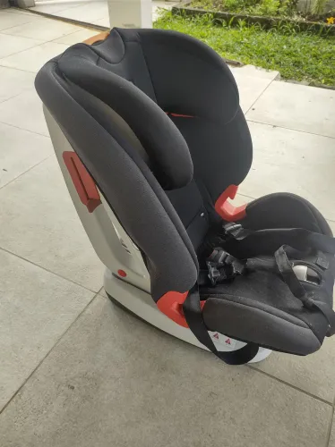 Vendo cadeirinha chicco