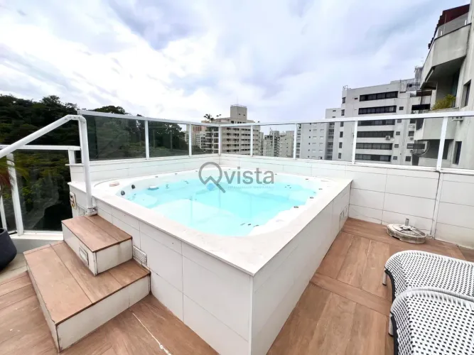Excelente apartamento á venda na região da Barra funda na Pitangueiras no Guarujá | QVista