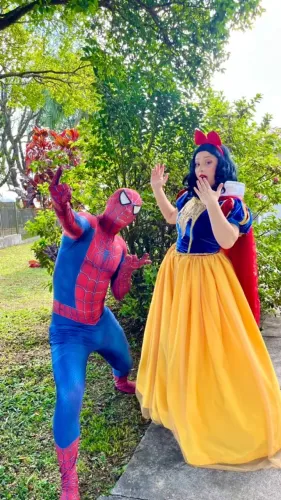 Personagem Vivo - Princesas da Disney e Homem Aranha