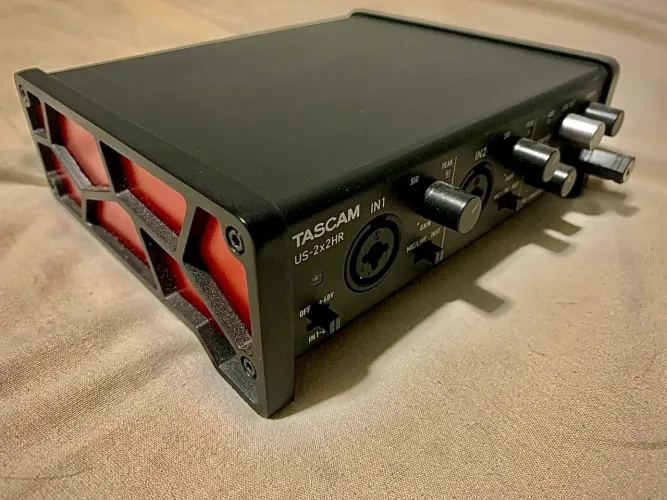 Tascam US-2x2HR