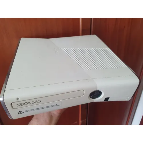 Xbox 360 branco lindo desbloqueado RGH