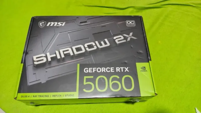 Placa de Vídeo MSI NVIDIA GeForce RTX 5060 SHADOW 2X OC, 8GB, GDDR7, 128 Bits - 912-V537-0
