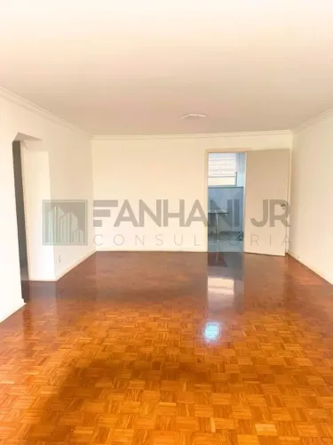 Alugue já! Apartamento de 4 quartos no Itaim Bibi, São Paulo-SP com 138m², 1 suíte, 3 sala