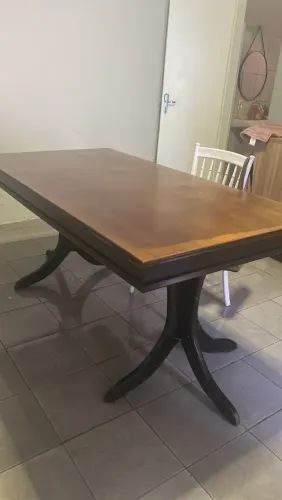Vende-se mesa rústica