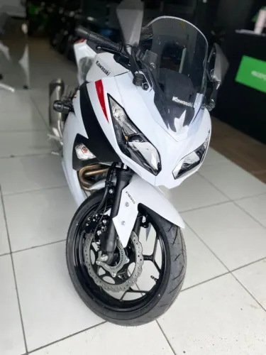 KAWASAKI NINJA 300 0KM - GRUPO TOKYO MOTOS 