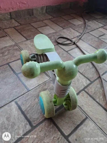 Bicicleta de equilíbrio bebê