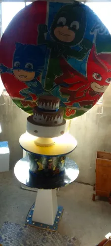 Mesa para festa as 2 por 380 reais não perca esta oportunidade (só não levo no local.).