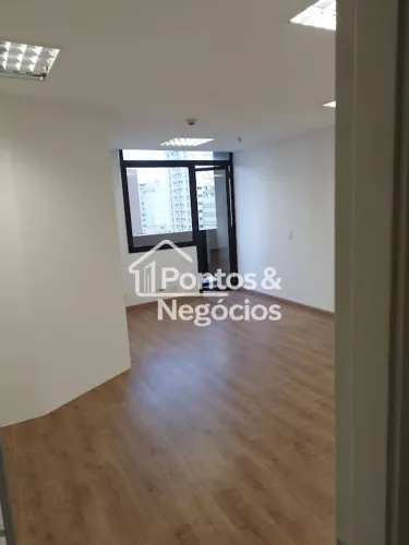 Conjunto Comercial de 39 m² no Itaim Bibi | Rua Joaquim Floriano