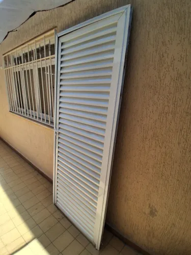 Porta alumínio branca 210x80