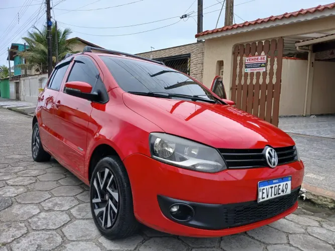 Volkswagen Fox 1.0 MI Total Flex 8V 5P 2012