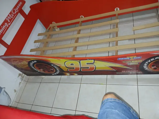 CAMA INFANTIL RELAMPAGO MC QUEN com colchão