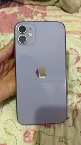 iPhone 11 64gb lilás