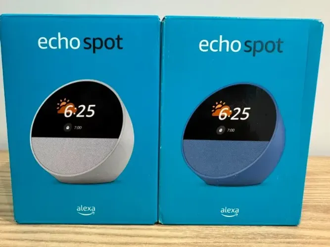 Amazon Echo Spot Lacrada