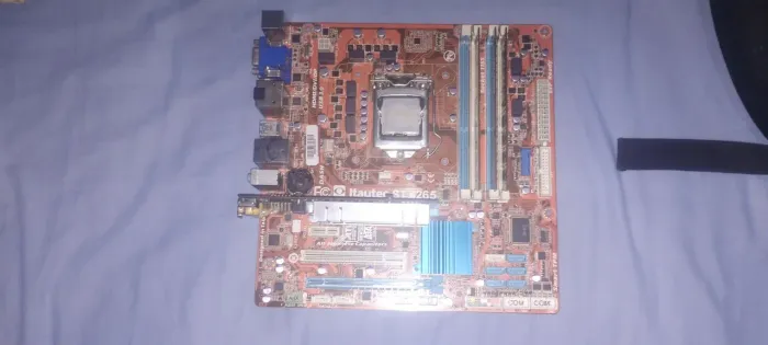 Placa mãe Itaú TEC st 4265 e 8 GB de ram