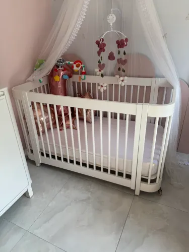 Berço 3 em 1 Evolutivo Mini Berço com Colchão, Berço Americano e Mini Cama Madeira e MDF