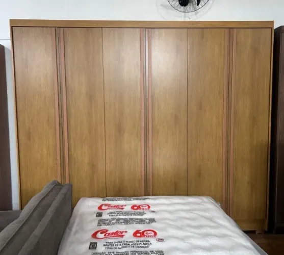 Guarda-Roupa 100% MDF com 6 Portas - Amplo e Espaçoso
