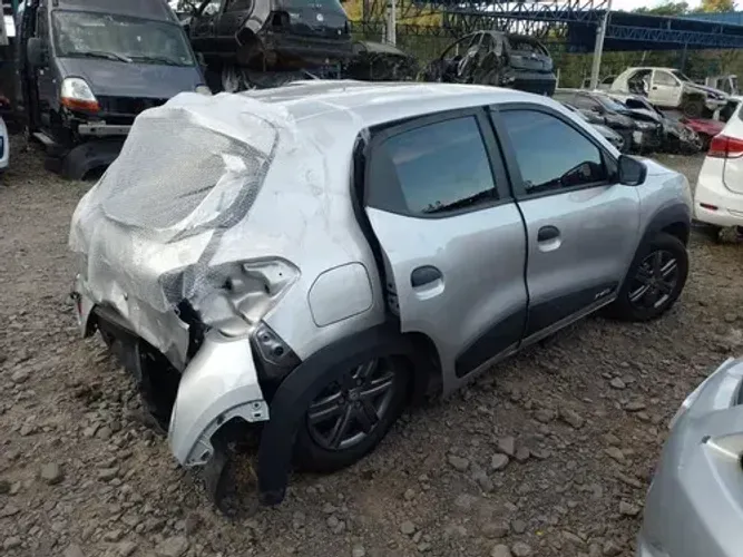 sucata kwid 