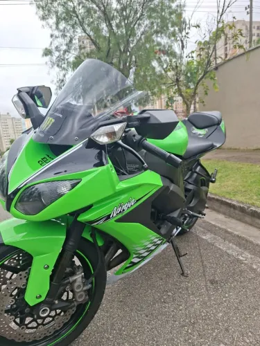 Moto Kawasaki