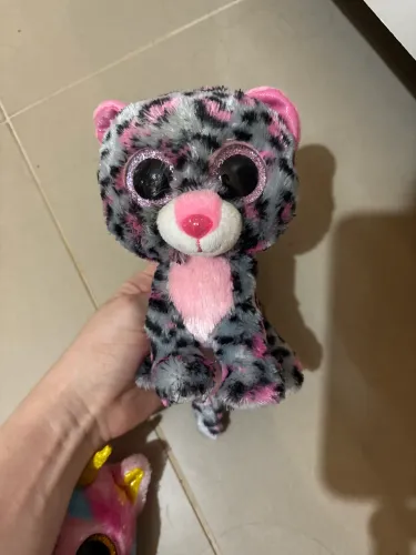 Pelucia TY onça rosa
