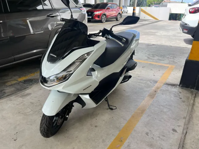 Honda pcx 25/25 branca 900km rodados