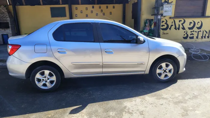 Renault Logan Dynamique Hi-flex 1.6 8V 4P 2015