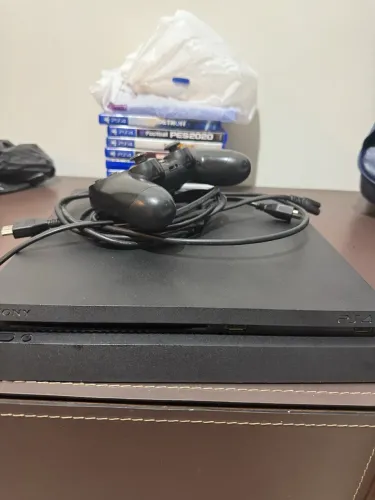 PlayStation 4 Slim 1 tb