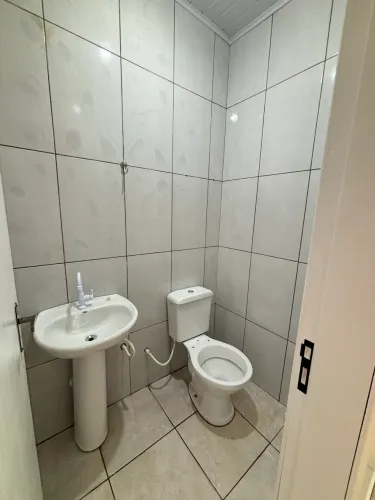 Alugo casa