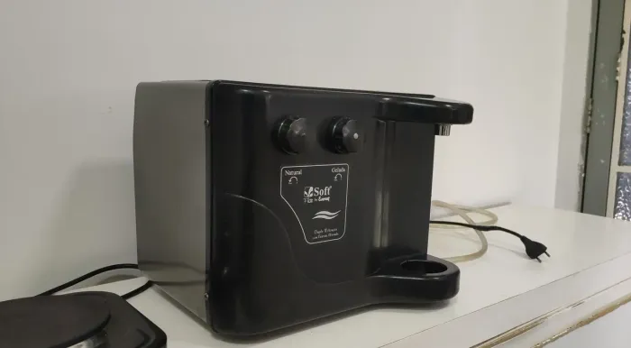 Purificador de água preto com prata(troco em notebook)