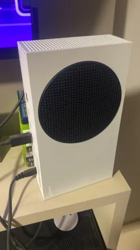XBOX SERIE S SEMINOVO. USADO POUCAS VEZES