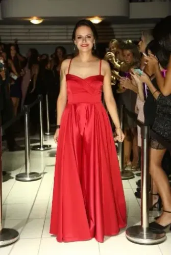 Vestido vermelho de Formatura em Cetim com Elastano 38/40 Florianópolis são José Biguaçu