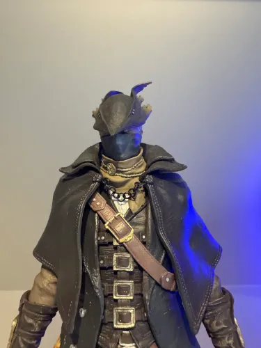 Estatua Caçador Hunter Bloodborne 35cm Bootleg