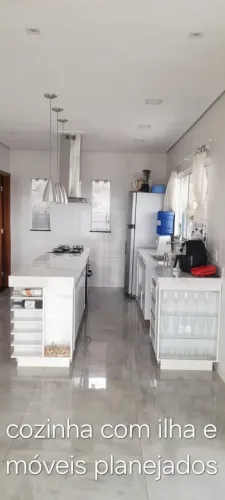' Casa 3 Quartos (2 Suítes) com Vista para o Lago  Lago Corumbá 4 \