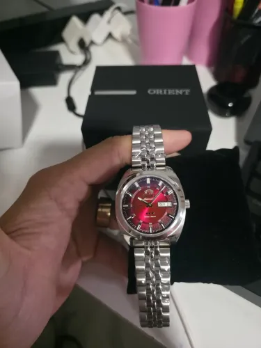 Relógio Orient Automático Yn6ss005 W1sx Vermelho 3 Estrelas Safira 100m 38mm