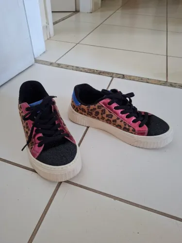 Tênis animal print oncinha rosa e azul monopólio tamanho 36