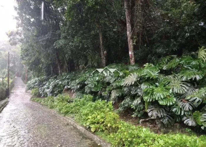 Terreno- Petrópolis, Corrêas