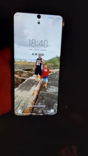 SAMSUNG Galaxy S20FE