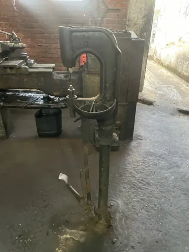 Rebitadeira mecânica