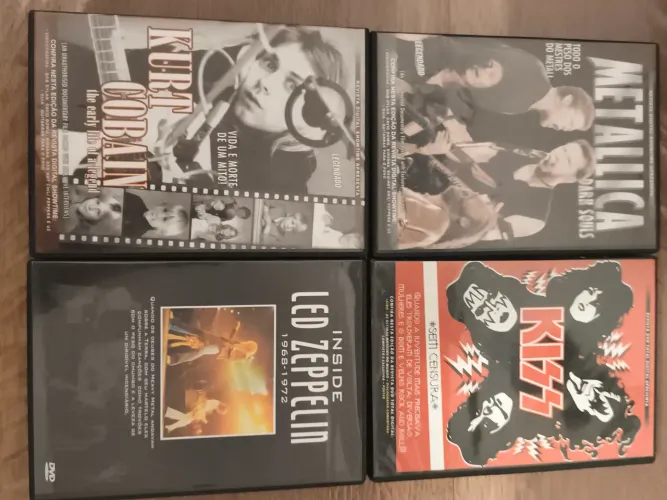 Colecionadores DVDs Clássicos do Rock  Ótimo estado