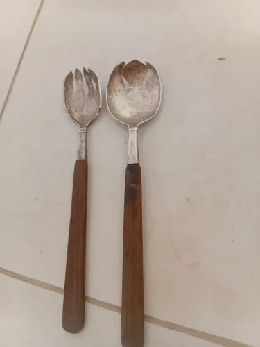 Vende-se par de talheres de prata petu 925
