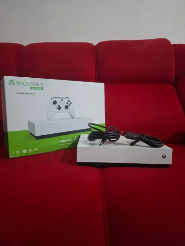 Xbox One S 1TB All Digital - sem controle