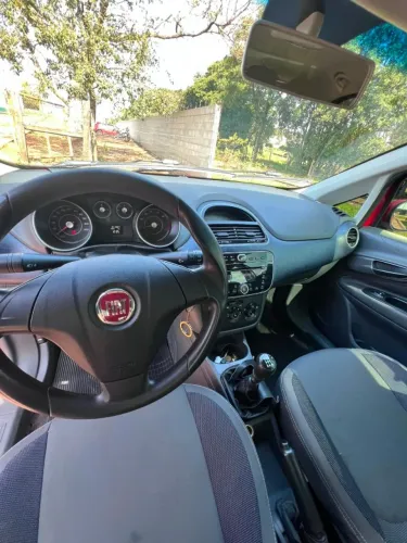 Fiat Punto Attractive 1.4 Fire Flex 8V 5P 2013