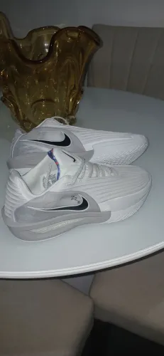 Nike GT CUT TURBO n.40/41 Novo!!