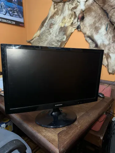 Tv/Monitor Samsung 24 polegadas