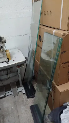 Prateleira de vidro
